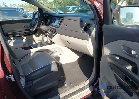 2017 Kia Sedona Lx z USA, uszkodzony, nr VIN KNDMB5C1XH6334834